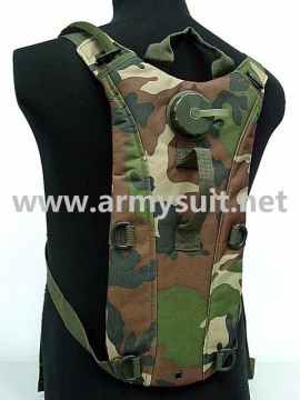 hydration pack Woodland